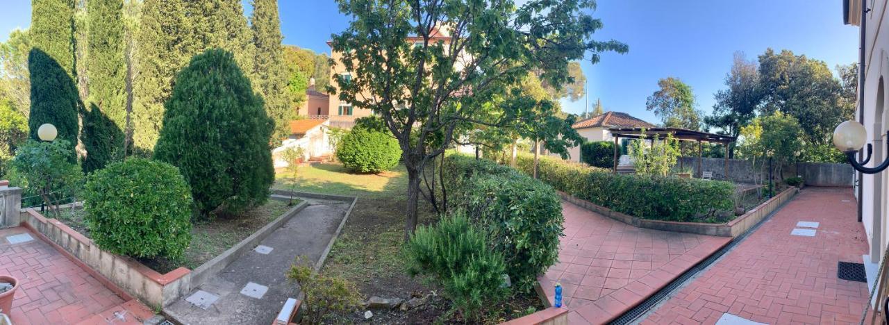 Room In Villa -Livorno - Montenero Luaran gambar